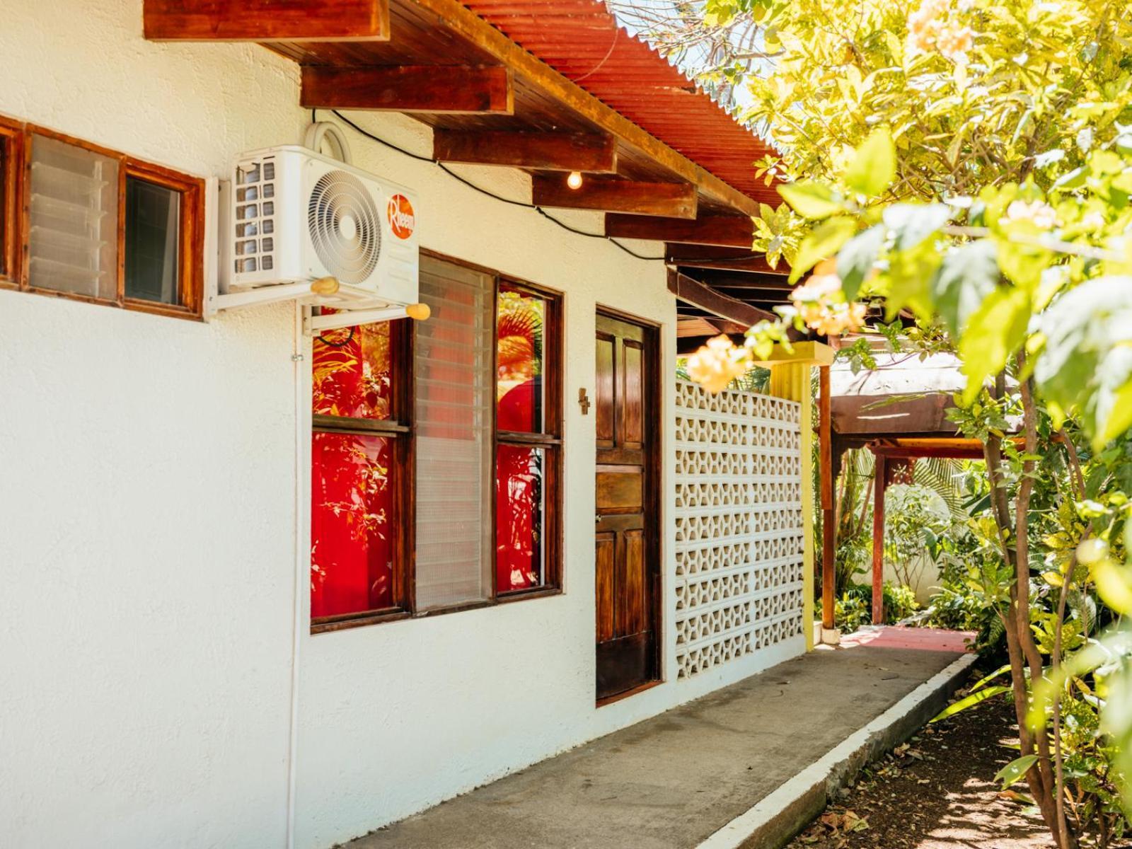 Hotel Hibiscus Cabina 4 Playa Junquillal Exterior foto